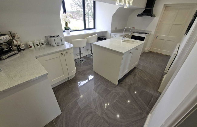 Luxury Penthouse Apartment - Beautiful Countryside - Foto 3