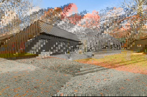 Foto 31 - The Barn House by Avantstay Modern, Outdoor Living Area & Hot Tub