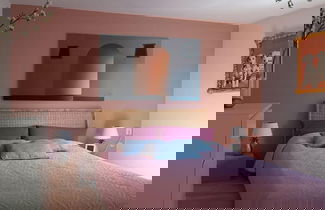 Photo 3 - Holiday Home With art