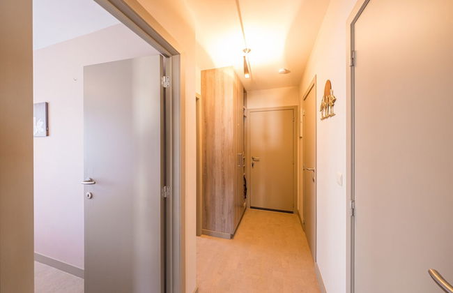 Flat in Belgium With Pool and Green Views - Photo 22