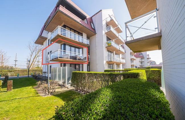 Flat in Belgium With Pool and Green Views - Photo 31