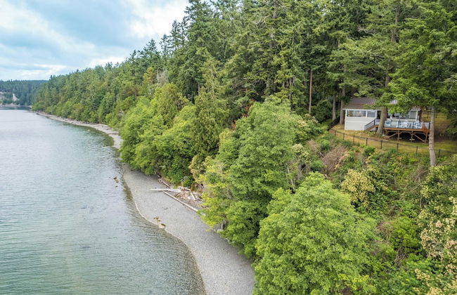 Eagle Beach Retreat by Avantstay Waterfront Home - Foto 1