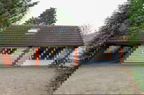 Foto 18 - Beautiful Bungalow With Garden