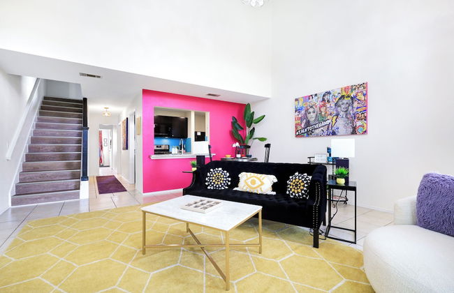 Graffiti and Glam Wonderland - Foto 21