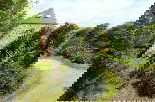 Photo 39 - Spacious Apartment With Garden