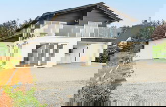 Foto 1 - 10 Person Holiday Home in Glesborg