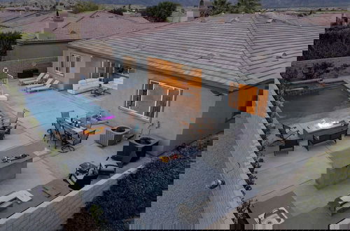 Foto 16 - Indio Echo Avantstay Terra Lago Retreat + Pool, Firepit, Outdoor Kitchen