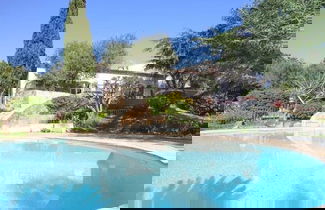 Foto 1 - Cheerful Holiday Home in Grimaud With Private Pool