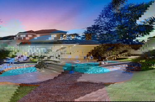 Foto 42 - 8BR Entertainers Estate w/ Pool, Games & Theater !
