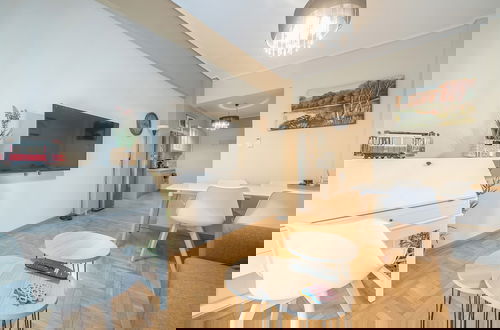 Foto 32 - Stylish City Apartment by Cloudkeys