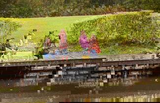 Foto 2 - Holiday Home in Zeeland With Garden