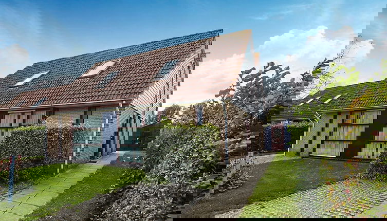 Foto 1 - Holiday Home in Zeeland With Garden