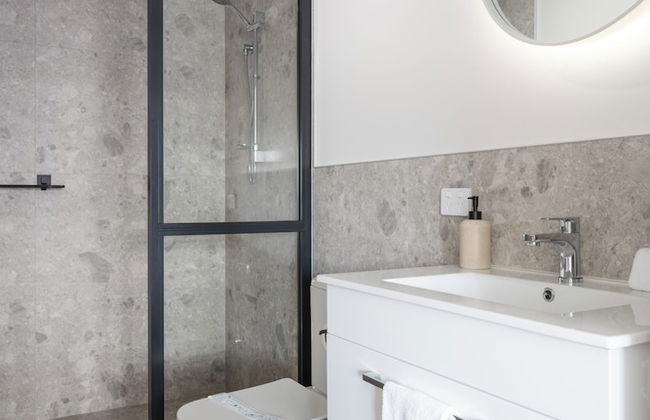 City Centre Apartment on Hanover - Studio 1 - Photo 10