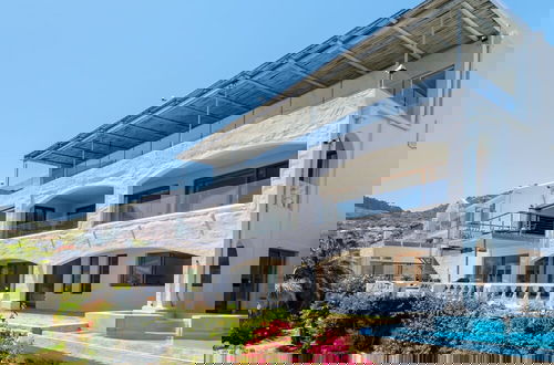 Foto 3 - Coastal Haven Sidra Villa