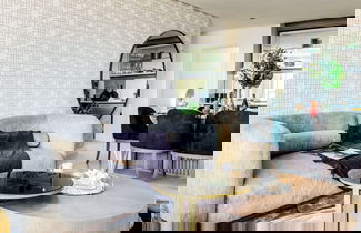 Foto 2 - Unwind at Contemporary Alanda Apartment