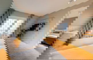 Foto 3 - Luxury Suite With air Conditioning, Near the Beach