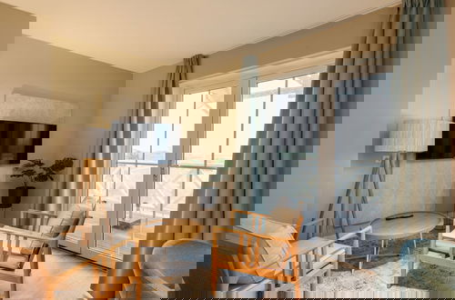 Foto 6 - Luxury Suite With air Conditioning, Near the Beach