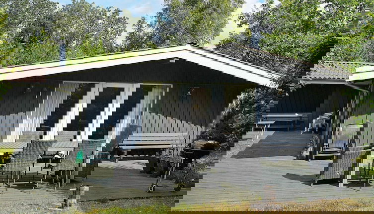 Foto 1 - 5 Person Holiday Home in Hojby