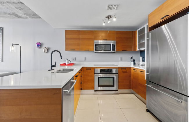 Quiet & central Apt in Midtown Miami - Photo 3