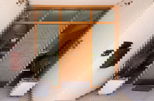 Foto 21 - Stylish Apartment in Glyfada with Outdoor Patio