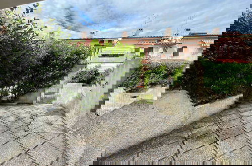Foto 1 - Relax in a Bright Villa in a Quiet Village