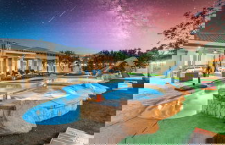 Foto 1 - Pura Vida: Waterslide, Mini Golf, and Games!