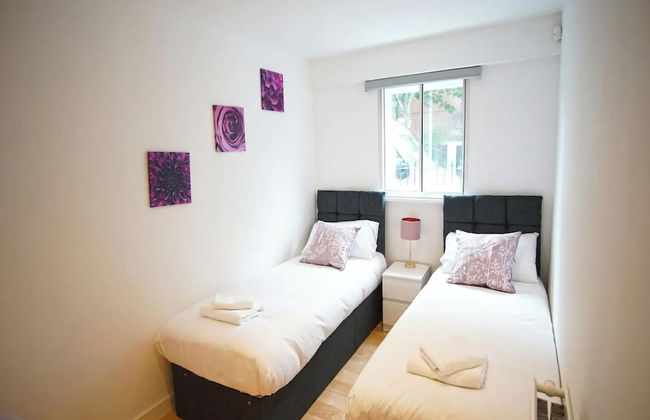Superior Canary Wharf O2 Arena 2Bed - Photo 2