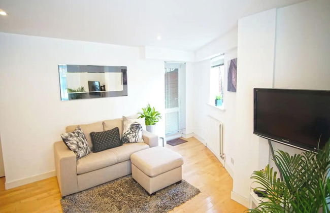 Superior Canary Wharf O2 Arena 2Bed - Photo 12