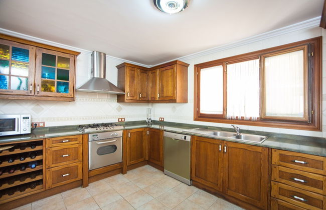 Cas Barber in Muro With 4 Bedrooms and 3 Bathrooms - Foto 5