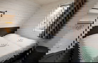 Foto 3 - Modern Waterfront Lodge, Located Within Green Surroundings