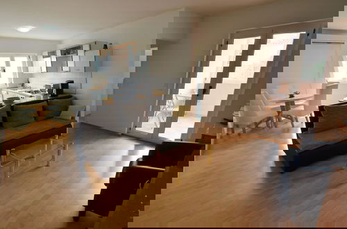 Foto 8 - Spacious Apartment With Loggia