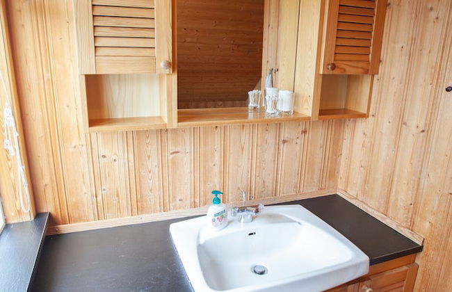 3 Storey 5 Bedroom, 3 Bathroom House in the Center of Tórshavn - Photo 19