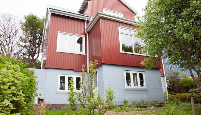 Photo 1 - 3 Storey 5 Bedroom, 3 Bathroom House in the Center of Tórshavn