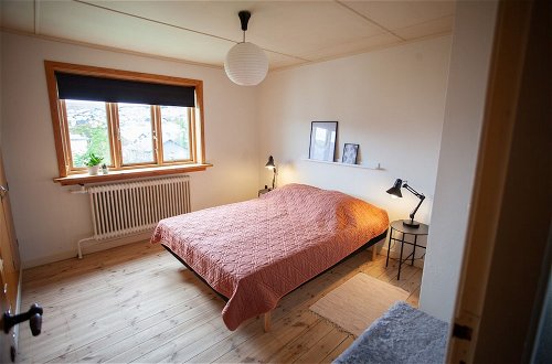 Foto 9 - 3 Storey 5 Bedroom, 3 Bathroom House in the Center of Tórshavn