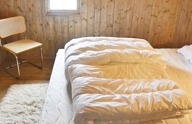 8 Person Holiday Home in Lesund - Photo 6