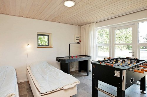 Photo 18 - 12 Person Holiday Home in Hojslev