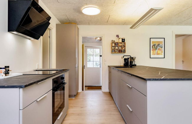 8 Person Holiday Home in Hadsund - Foto 9