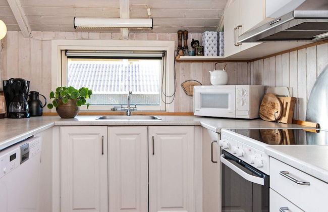 8 Person Holiday Home in Harboore - Foto 5