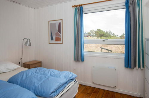 Foto 12 - Simplistic Holiday Home in Oksbøl near Sea