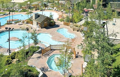 TOP FLOOR in Panorama Resort | TRUE Ski In/Out | Indoor Access to Pool & HotTubs - Foto 10
