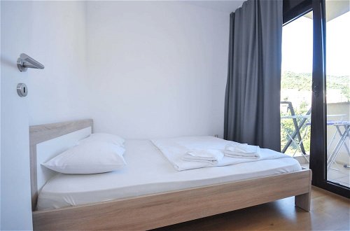 Photo 3 - Montesa Apartments 2