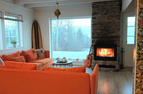 Photo 23 - Stunning Sleeps 9 Lakeview Loghome, Spa & Yoga