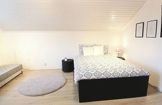 Foto 3 - Stunning Sleeps 9 Lakeview Loghome, Spa&yoga