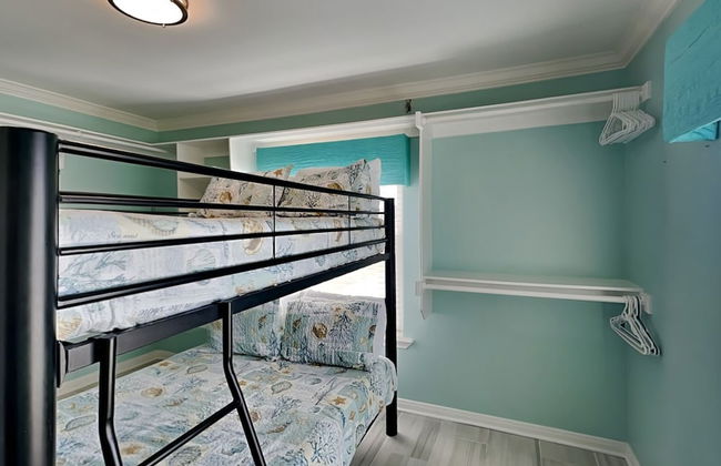 Harbor View Breeze - Photo 7