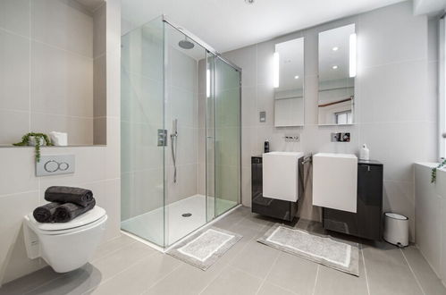 Photo 26 - Exquisite 2400sqft 3 Bed Brick Lane Pad