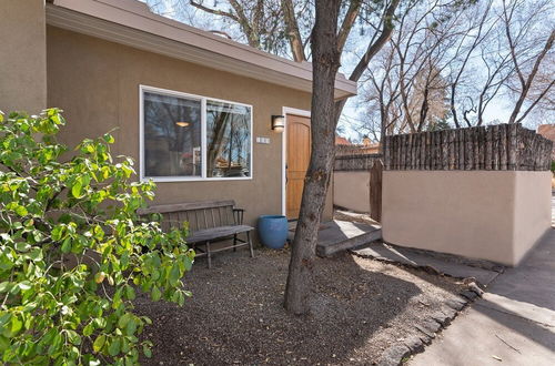 Photo 15 - Reposado - Kiva Fireplace, Walk Everywhere, Adorable Patio