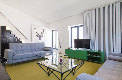 Foto 13 - ALTIDO Lux & Spacious 1BR home w/ huge terrace, 5mins to Academy of Sciences