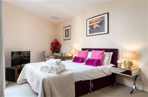 Foto 1 - Spacious 2-bedroom Apartment in Mayfair