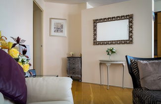 Photo 2 - Spacious 2-bedroom Apartment in Mayfair