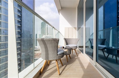 Photo 2 - Refined Studio Apartment in Dubai Marina